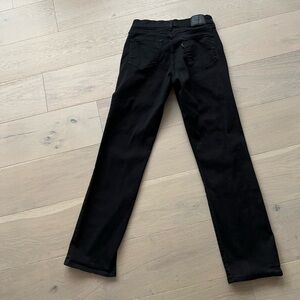 Black Classic Straight Levi’s